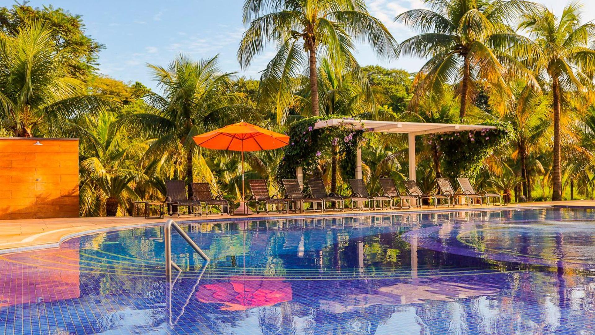 Resort Celebration By Hot 5*